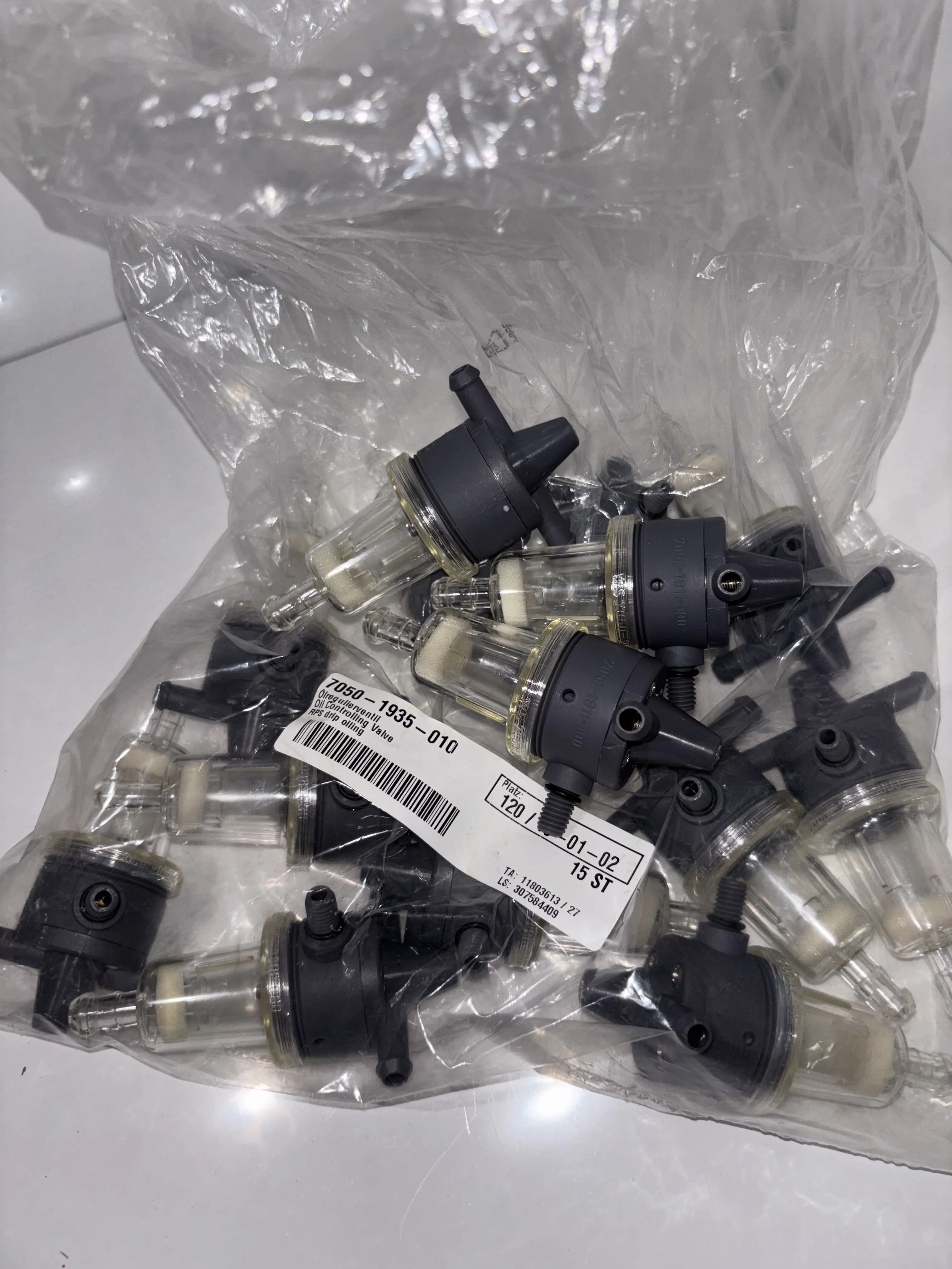 7050-1935-010 Маслорегулировочный клапан